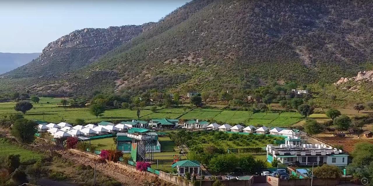 Shivir Aranya - Wilderness Resort Алвар Екстериор снимка