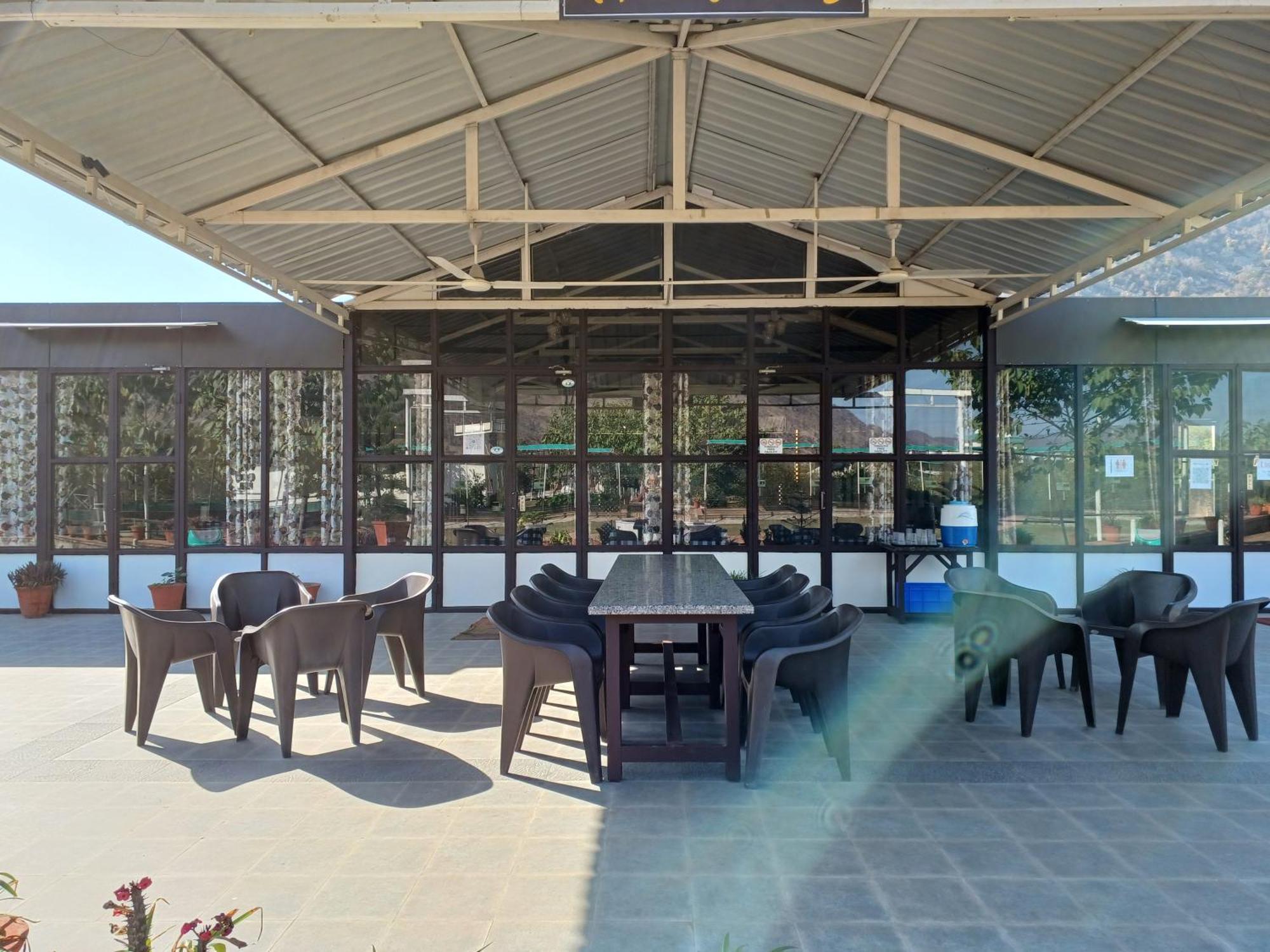 Shivir Aranya - Wilderness Resort Алвар Екстериор снимка