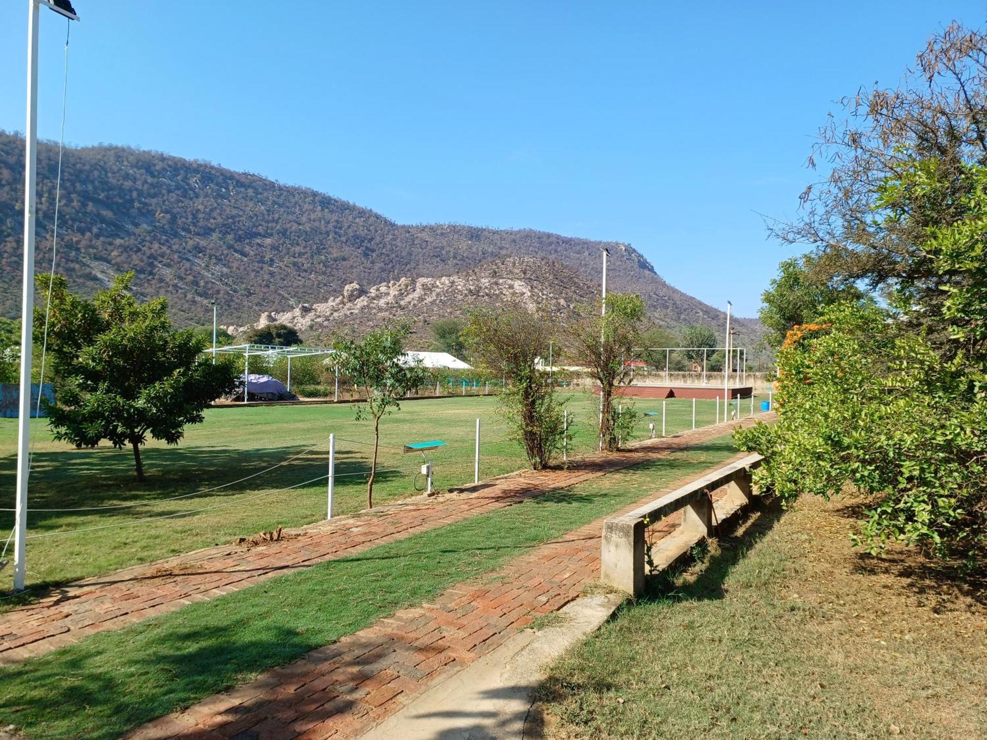 Shivir Aranya - Wilderness Resort Алвар Екстериор снимка