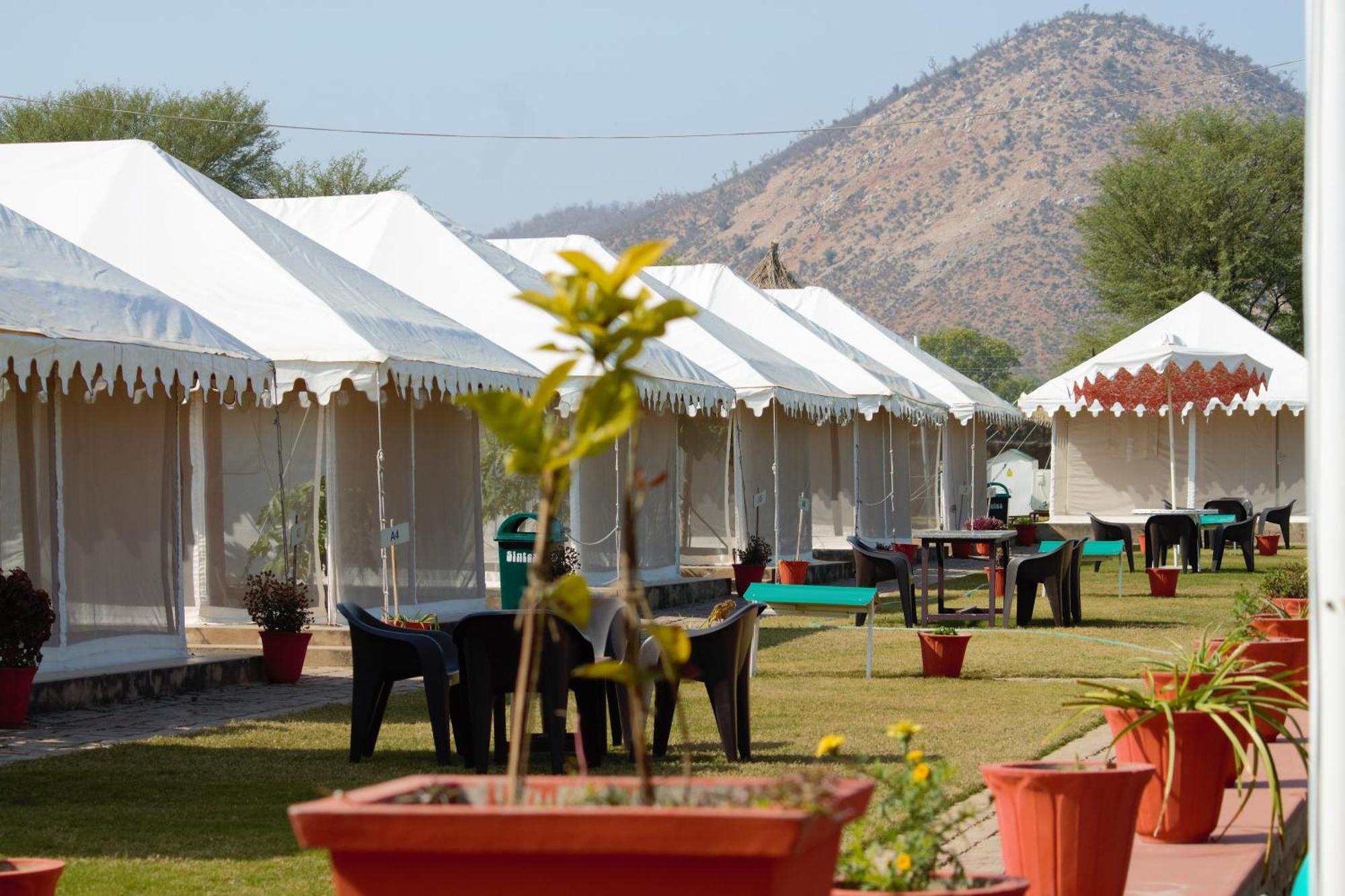 Shivir Aranya - Wilderness Resort Алвар Екстериор снимка